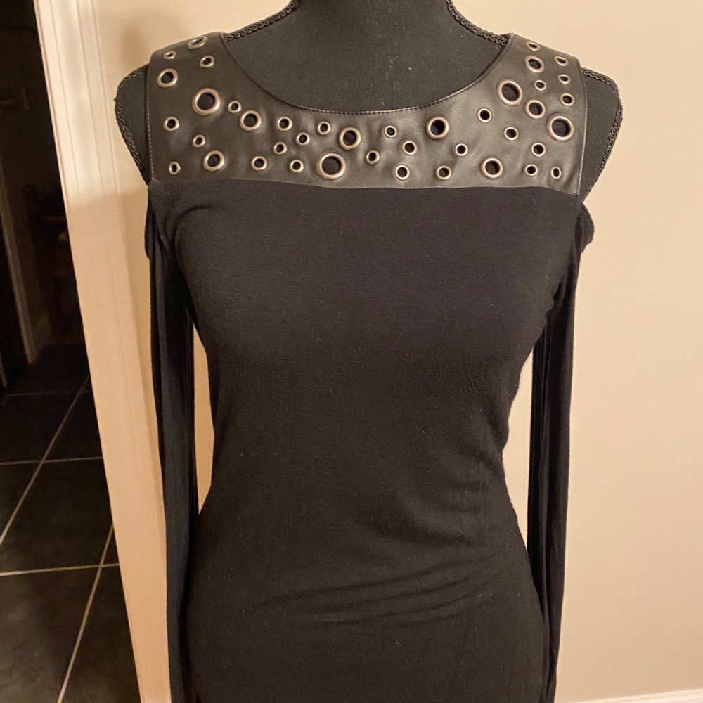 Venus black open shoulder top
